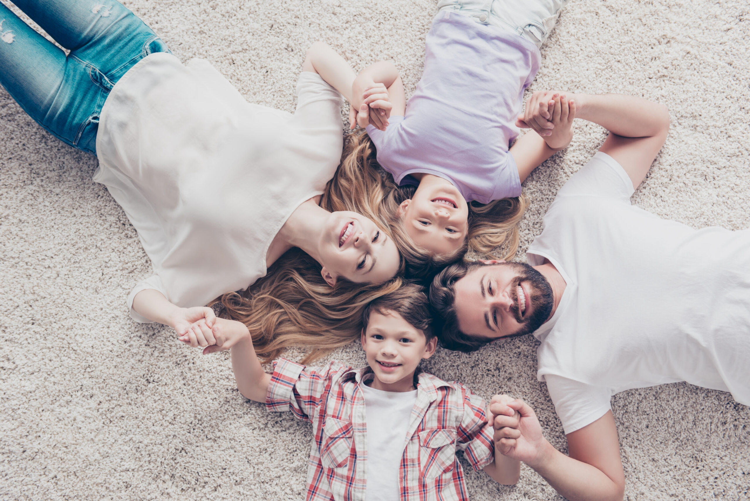 Signs you need carpet restretching to remove lumps